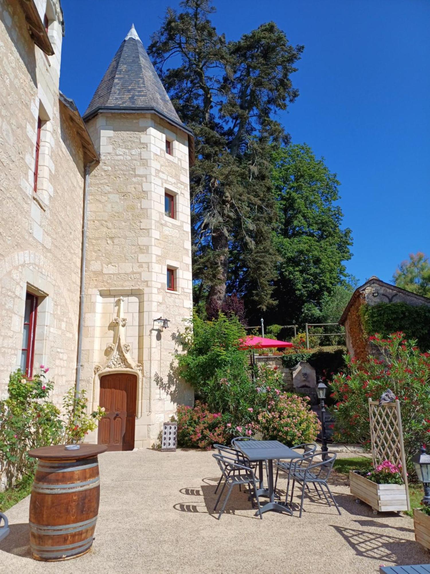 Bed and Breakfast Manoir De L'Abbaye Seuilly Zewnętrze zdjęcie